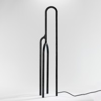<a href="https://www.galeriegosserez.com/artistes/lapeyronnie-pierre.html">Pierre Lapeyronnie</a> - Huchet 102 - Sculpture lumineuse